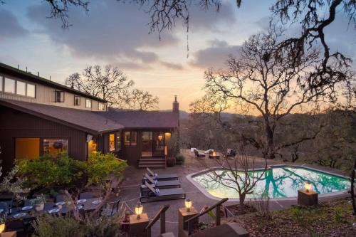Santa Rosa Casa | Gable by AvantStay Beautiful 3.5 Acre Oasis w Gorgeous Views Pool Hot Tub
