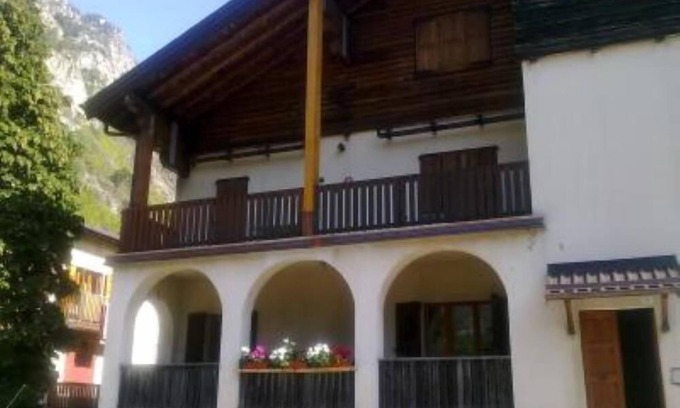 Gaby Apartamento | Gaby: Gressoney Valley - Ático en una casa con jardín.