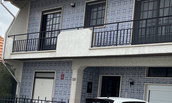 Ilhavo Casa | Gafanha da Nazare-Veneza de Aveiro-Praia da Barra-Costa Nova-sleeps16 big groups