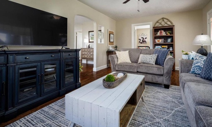 Newberg Casa | Gaibler Country Cottage
