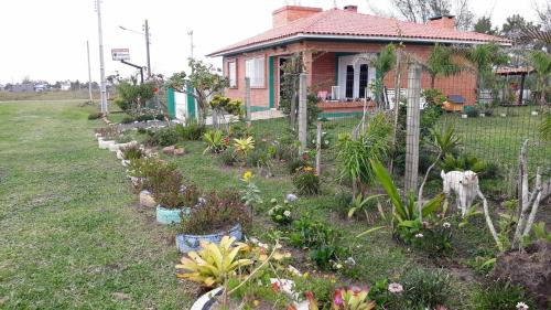 Balneario Gaivota Casa | Gaivota-Casa de Praia para veraneio - temporada Balneário Gaivotas-SC Família Kunhasky