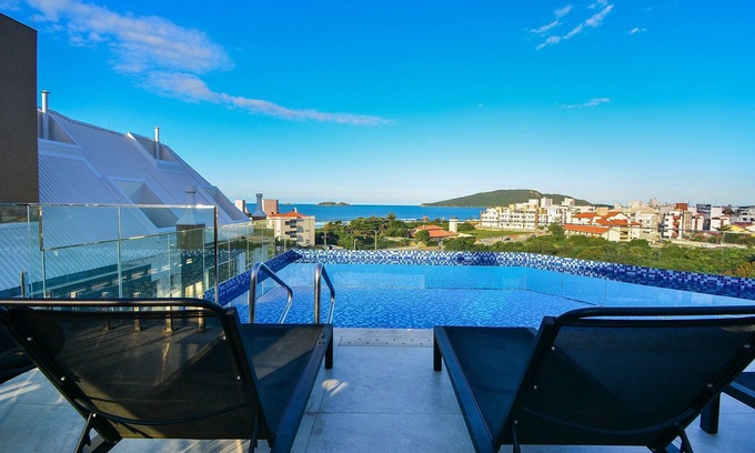 Ingleses Norte Casa | Gaivotas Golden - a 200 metros da praia