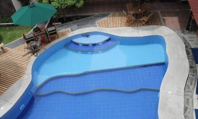 Bahia de la Academia Casa | Galapagos Cottages - Two-Bedroom House
