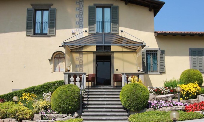 Sarnico Casa | GALLERIA IMPERIALE Relais de Charme