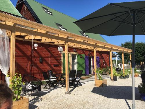 Tingstade Cama Y Desayuno | Galleriet BnB