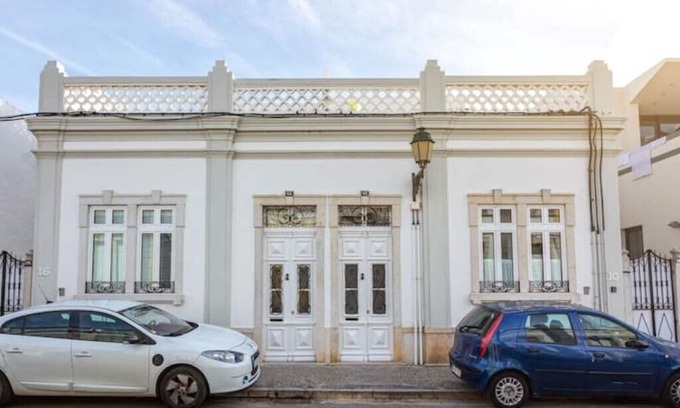 Se Casa | Galya House! Exclusivity & Prime Location in Faro