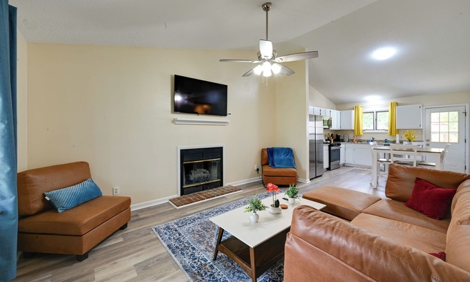 Greenville Casa | Game Day Ready: Greenville Stay w/Patio Dining