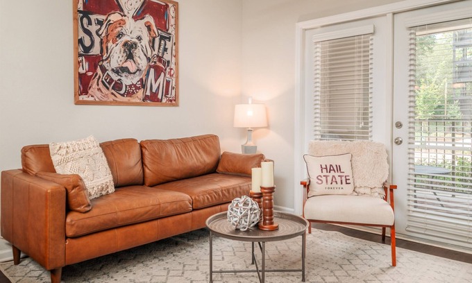 Starkville Condominio | Game Day Ready | MSU Condo | Walk Everywhere