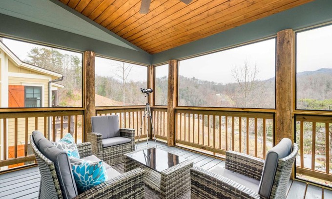 Cullowhee Casa | Game Room and Wraparound Decks Cullowhee Home!