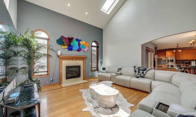 Matteson Casa | Game Room & Deck: Family Home in Chicago Area!