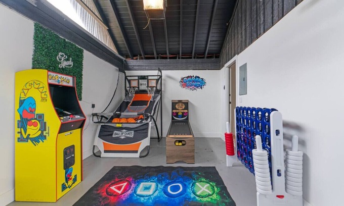 Austin Apartamento | Game Room - Modern Beautiful Home