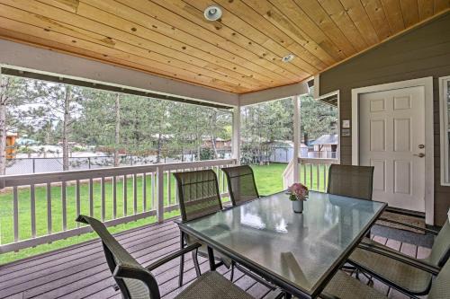 Pinetop-Lakeside Casa | Game Room, Yard, Deck and Fireplace Lakeside Home