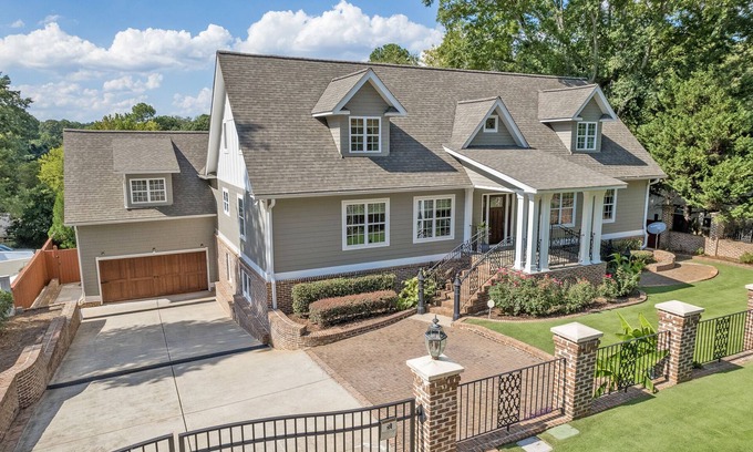 Athens Casa | Gameday 5 Points Fortson Drive Home