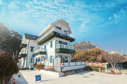 Gangneung Casa | Gangneung Maison de Rose