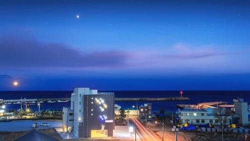 Gangneung Casa | Gangneung Pier 86 Spa Pension