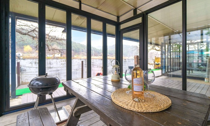 Buk Casa | Gapeong Jason Spa Pension