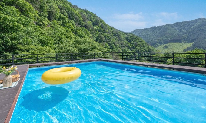 Buk Casa | Gapyeong Poin Poolvilla Pension