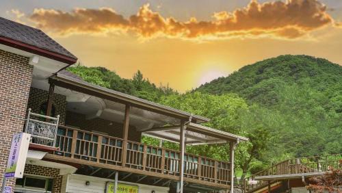Buk Casa | Gapyeong Sangol-Iyagi Pension