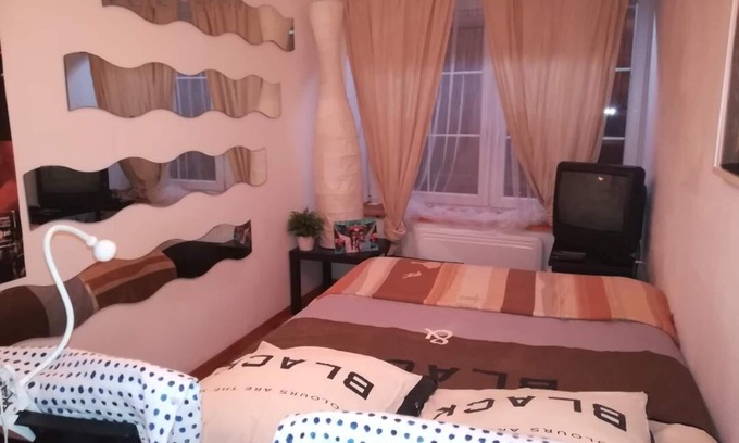 Longeville-les-Saint-Avold Apartamento | Garden Garden JARDÍN DULCE