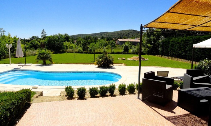 Rousson Villa | GARD - Cerca de Uzès - Villa estándar de 8 personas - Silencioso - Piscina - Petanca - Vista