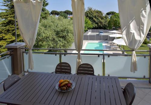 Padenghe sul Garda Apartamento | Garda Bloom Holiday Apartments