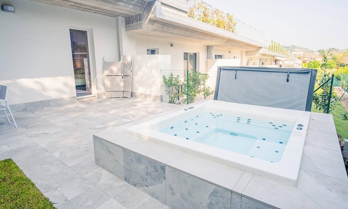 Monte Apartamento | Garda Luxury Suite - Italian Homing