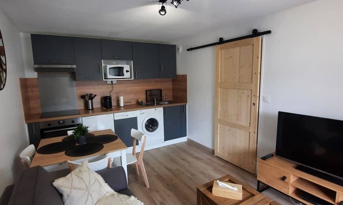 Villers-sur-Mer Apartamento | Garden apartment 50m from the sea!