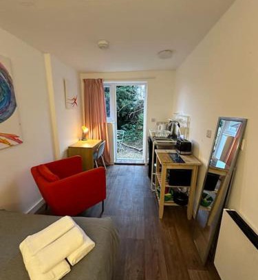 Filton Apartamento | Garden Apartment with free Parking and EV