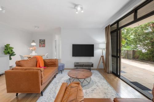 Cremorne Apartamento | Garden Apartment with Large Outdoor Areas.