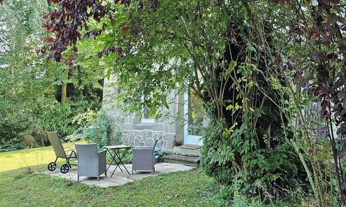 Bad Wilhelmshoehe Apartamento | Garden apartment with terrace