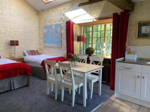 Farthinghoe Casa | Garden Barn
