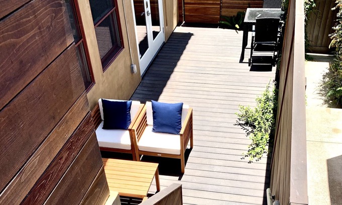 Point Loma Heights Casa | Garden Beach Suite