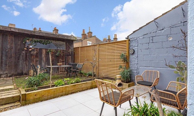 Tottenham Apartamento | Garden Flat. Tottenham Hale. 20mins2central London