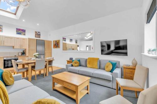 Rottingdean Casa | Garden Lodge With Parking By My Getaways