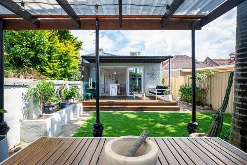 Sydenham Casa | Garden Oasis Sydenham