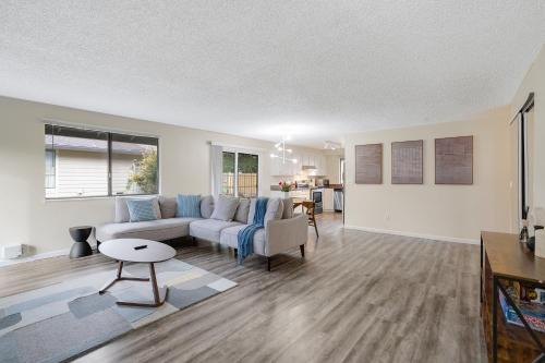 Bull Mountain Apartamento | Garden Park Getaway