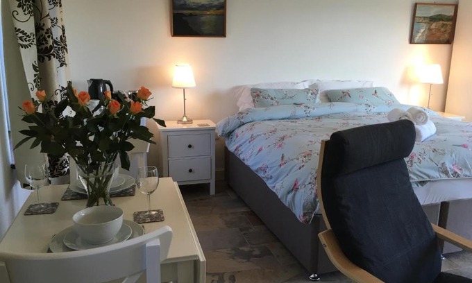 Brecon Casa | Garden Room near Brecon