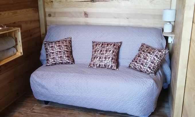 Chatuzange-le-Goubet Apartamento | Garden shed
