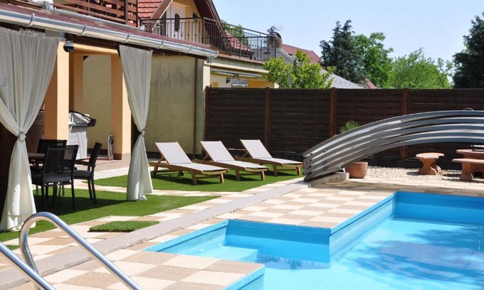 Zsorifurdo Apartamento | Garden Villa Zsóry