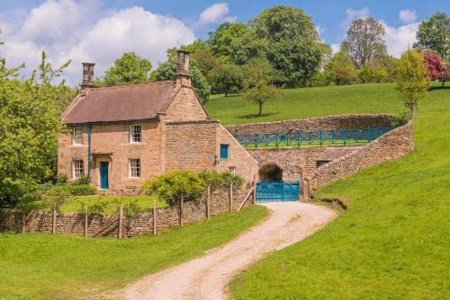 Edensor Casa | Gardeners Cottage near Chatsworth House