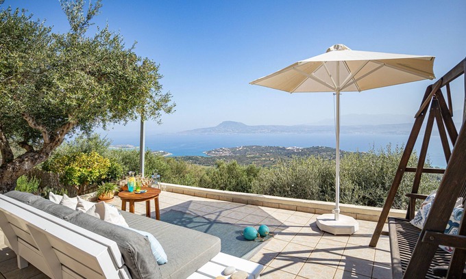 Sternes Casa | Gardenia Garden House