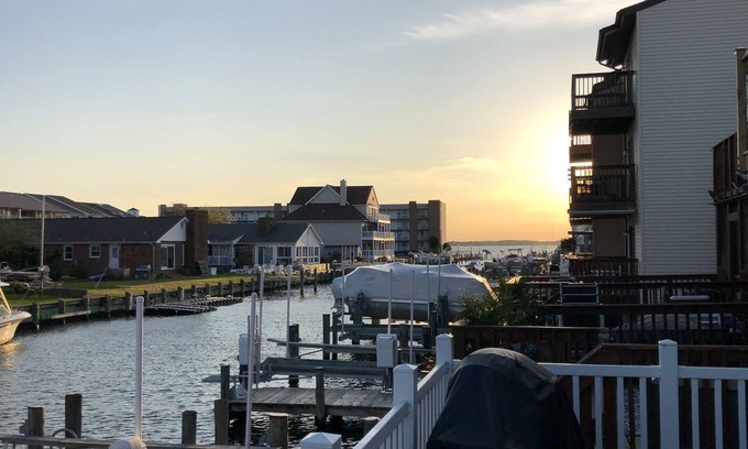 North Ocean City Casa | Retiro Garrish - Waterfront Getaway
