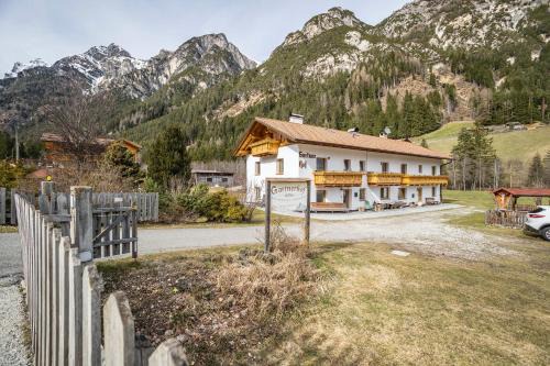 Brennero Apartamento | Gartnerhof Apt Glücksklee