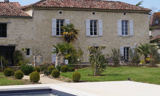 Pergain Taillac Casa | Gascon house with swimming pool.
