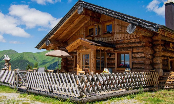 Bad Gastein Casa | Gasteinerhütte in the stone pine forest Bad Gastein Salzburg
