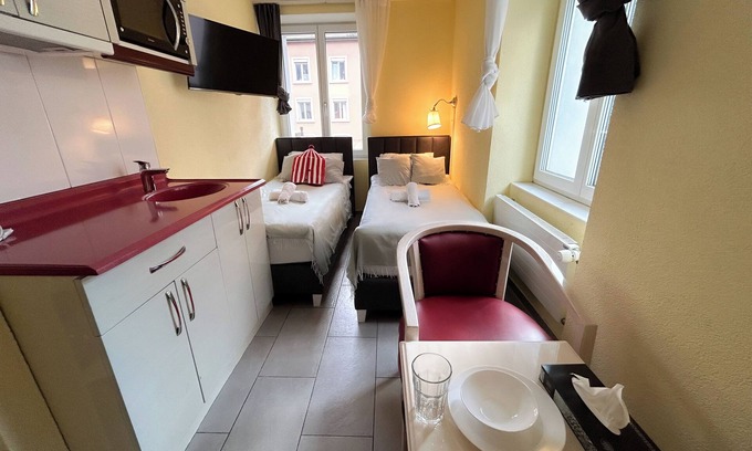 Gewerbeschule Casa | Gasthaus 210