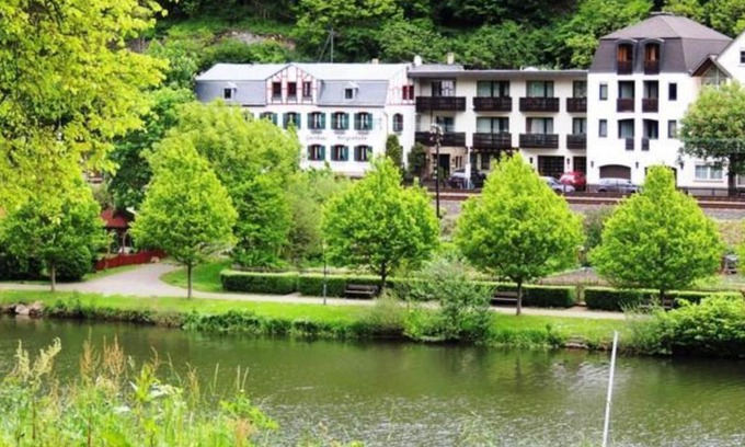 Balduinstein Casa | Gasthaus Balduin, mitten in der Natur, direkt am Fluss