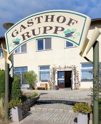 Enzersdorf an der Fischa Casa | Gasthof Rupp