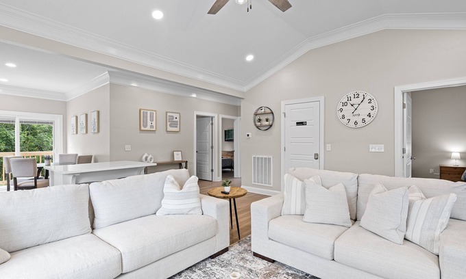 Gastonia Casa | Gastonia Charmer!