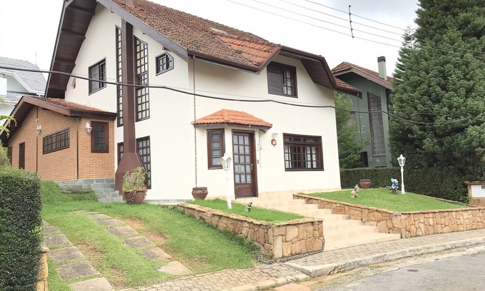 Centro Casa | Casa: Conjunto Cerrado, 5 Suites, Seguridad 24 horas, Chimenea, Barbacoa